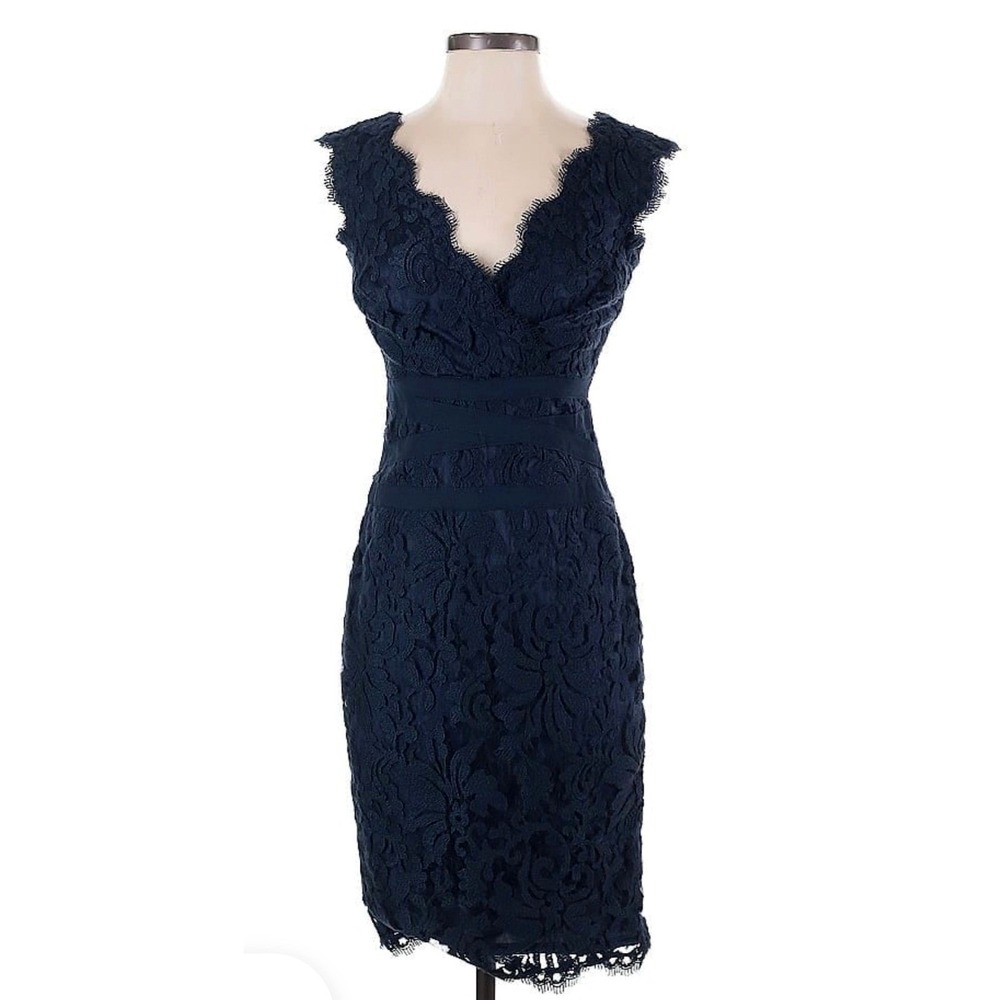 Tadashi Shoji Black Floral Corded Lace V-Neck Sheath Dress 4 Cocktail Party